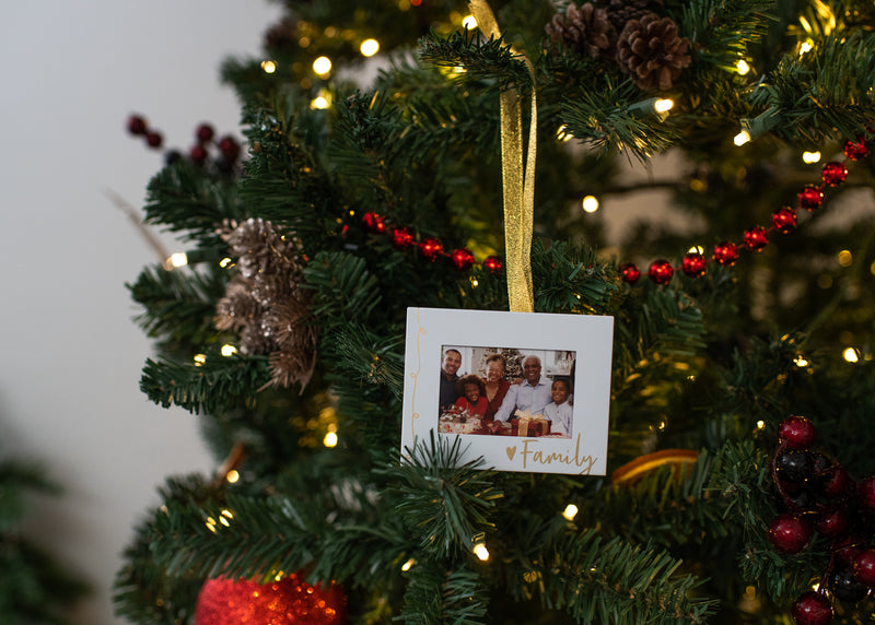 Elanze Designs Family White 4 x 3 Metal Mini Picture Frame Christmas Ornament