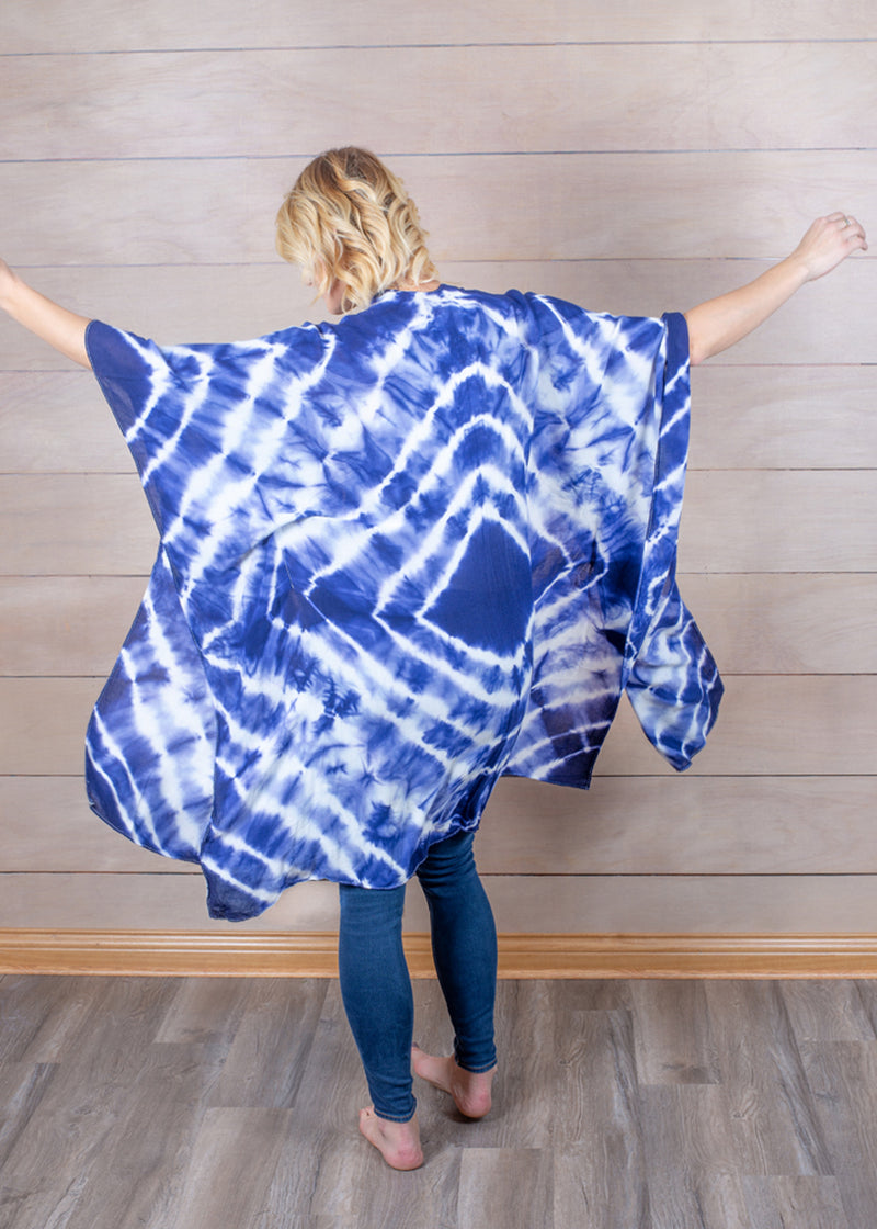 Flowing Tie-Dyed Kimono Blue and White One Size Fits Most Polyester Blend Shawl