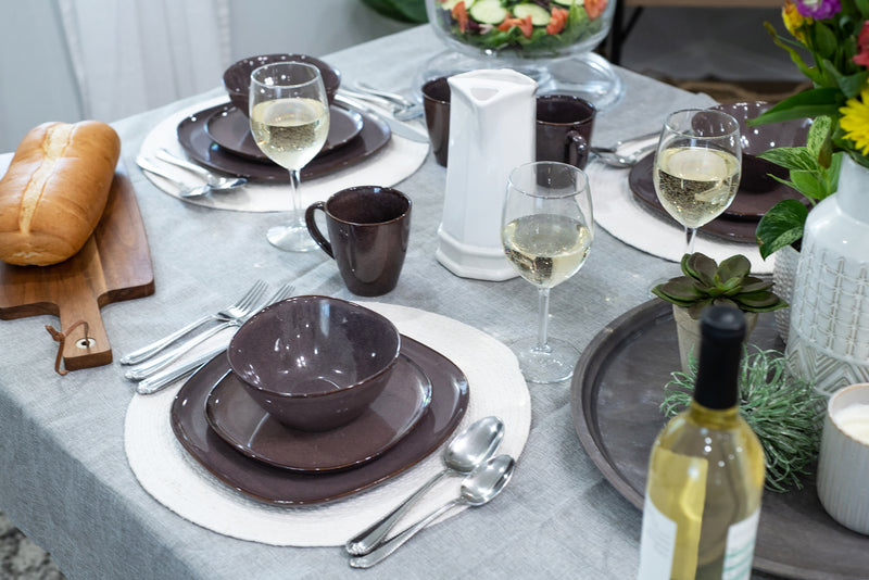 Elanze Designs Modern Chic Smooth Ceramic Stoneware Dinnerware 16 Piece Set - Service for 4, Purple